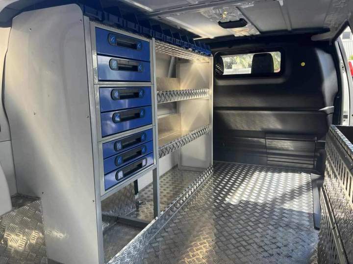 Aménagement intérieur de véhicules à La Réunion