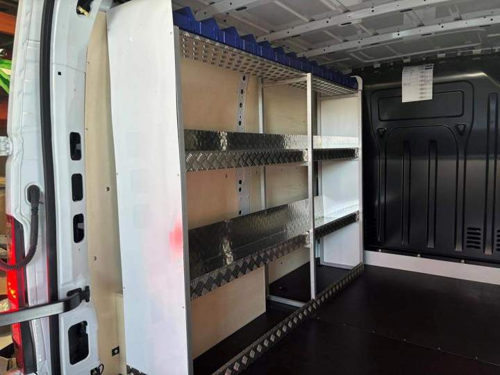 Service d'aménagement de véhicules utilitaires à La Réunion