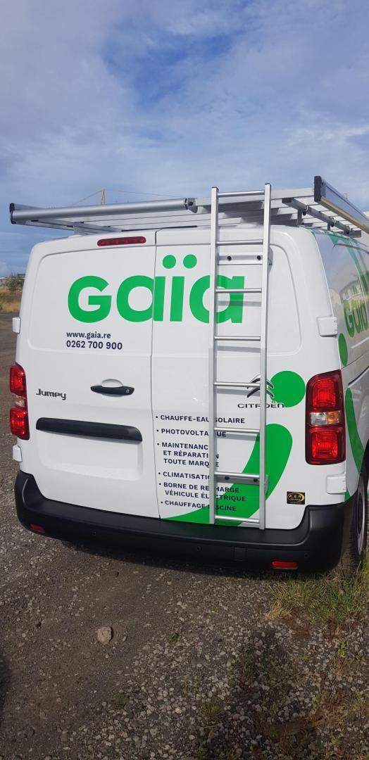 Atelier de carrosserie à La Réunion