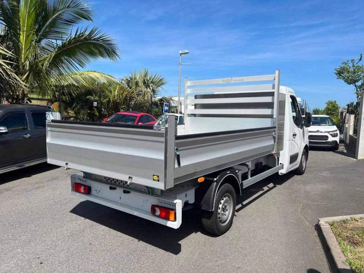 Réparation et entretien de bennes et fourgons à La Réunion