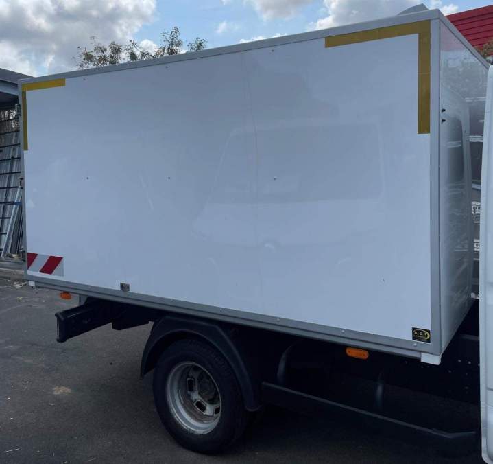 Aménagement de camions de transport à La Réunion