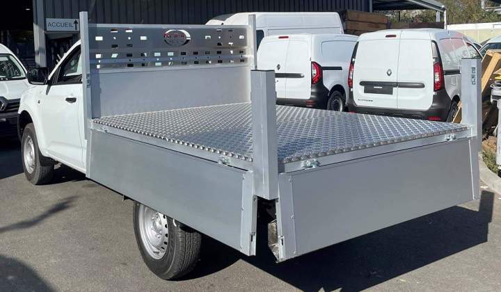 Habillage de bennes et fourgons à La Réunion