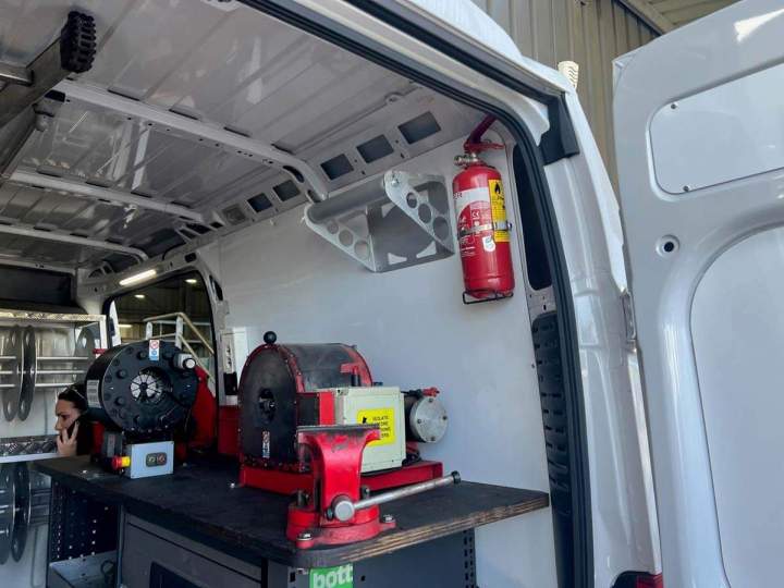 Service d'aménagement intérieur de véhicules à La Réunion