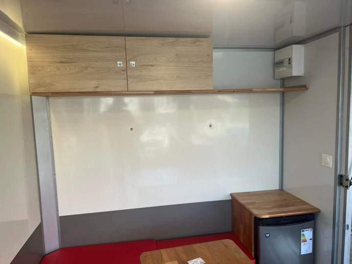 Aménagements spécifiques de véhicules utilitaires à La Réunion