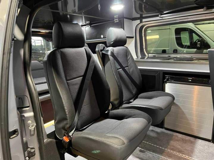 Vans aménagés pour road trip à La Réunion