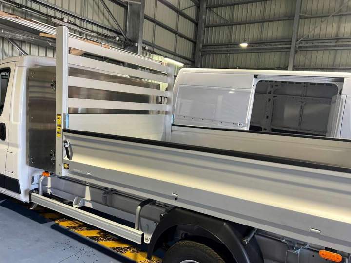 Habillage de bennes et fourgons à La Réunion