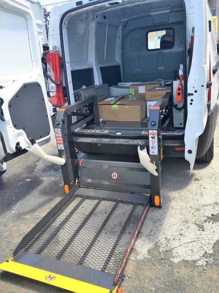 Carrossage de fourgons à La Réunion