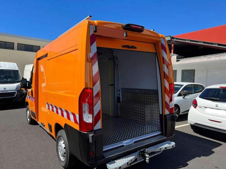 Aménagement intérieur de véhicules à La Réunion