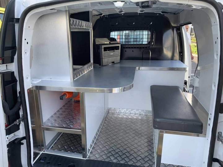 Aménagements spécifiques de véhicules à La Réunion