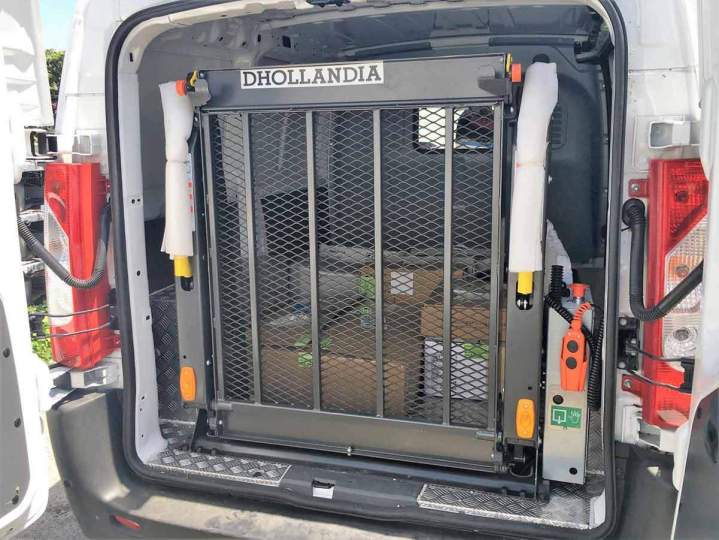 Personnalisation de fourgons  à La Réunion